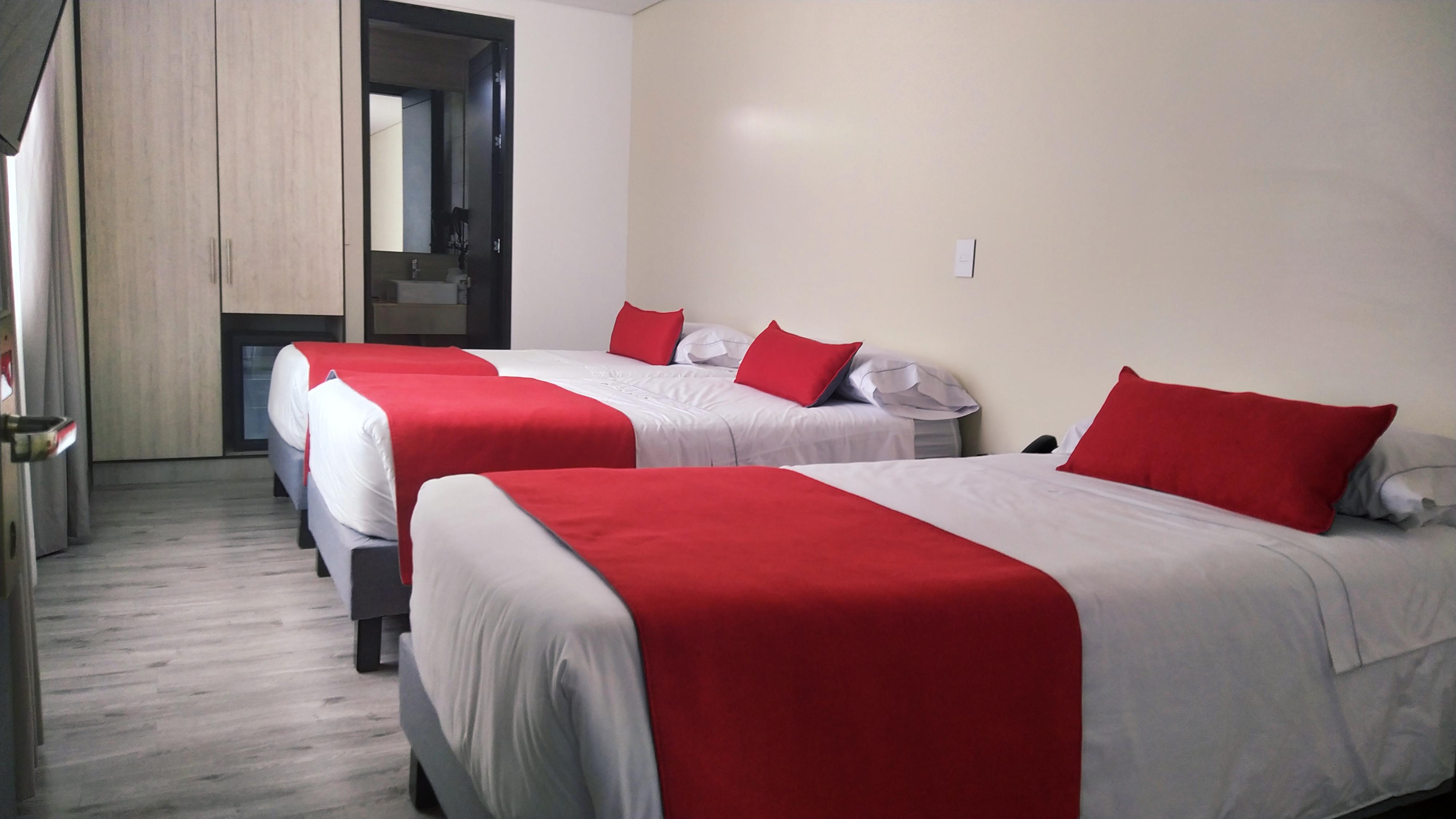 Hotel Wlh Silver Corferias Bogota Ngoại thất bức ảnh