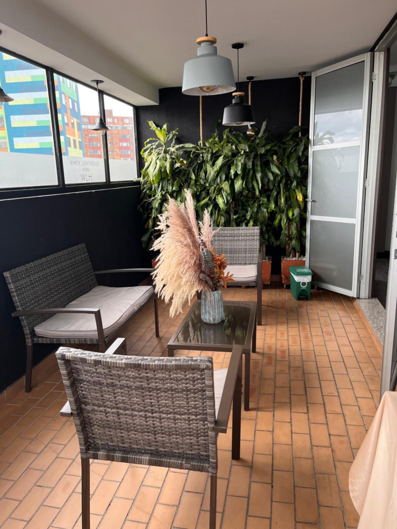 Hotel Wlh Silver Corferias Bogota Ngoại thất bức ảnh