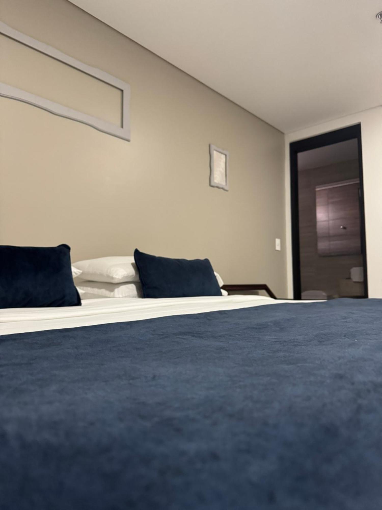 Hotel Wlh Silver Corferias Bogota Ngoại thất bức ảnh