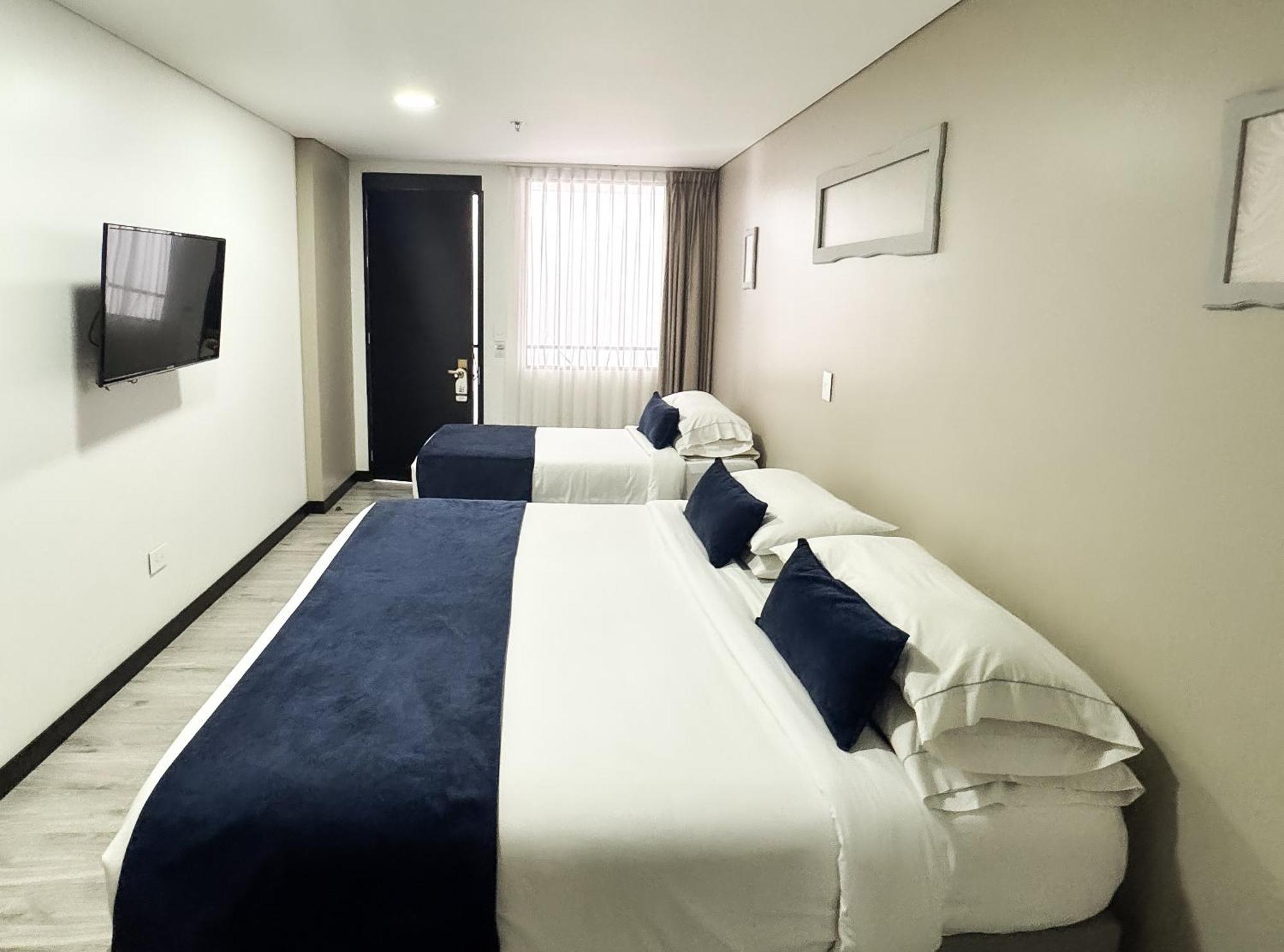 Hotel Wlh Silver Corferias Bogota Ngoại thất bức ảnh